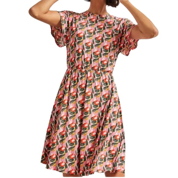 Boden Dresses & Skirts - Boden Flutter Sleeve Jersey Dress